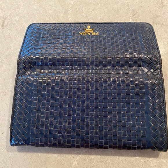 Authentic braided Prada Wallet - Picture 2 of 9